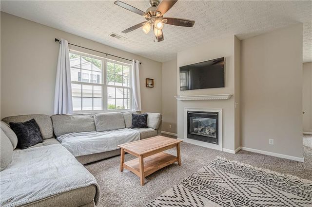 331 Windcroft NW Lane, Acworth, GA 30101