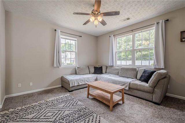 331 Windcroft NW Lane, Acworth, GA 30101