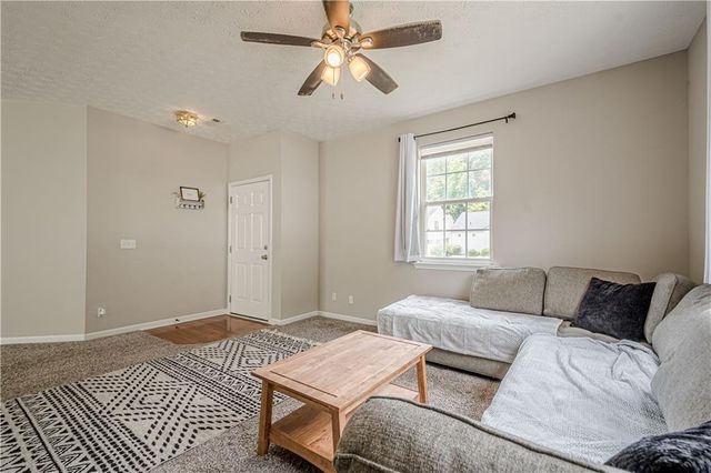 331 Windcroft NW Lane, Acworth, GA 30101