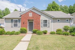 331 Windcroft NW Lane, Acworth, GA 30101