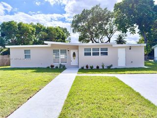 124 Harvard Road, West Park, FL 33023