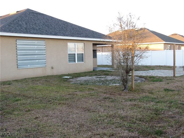 2709 SW 4th PL, Cape Coral, FL 33914