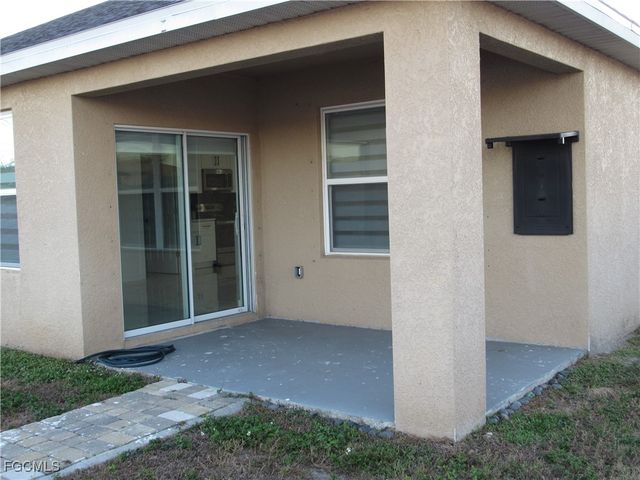 2709 SW 4th PL, Cape Coral, FL 33914