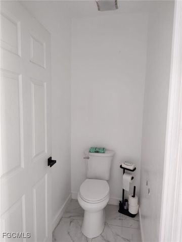 2709 SW 4th PL, Cape Coral, FL 33914