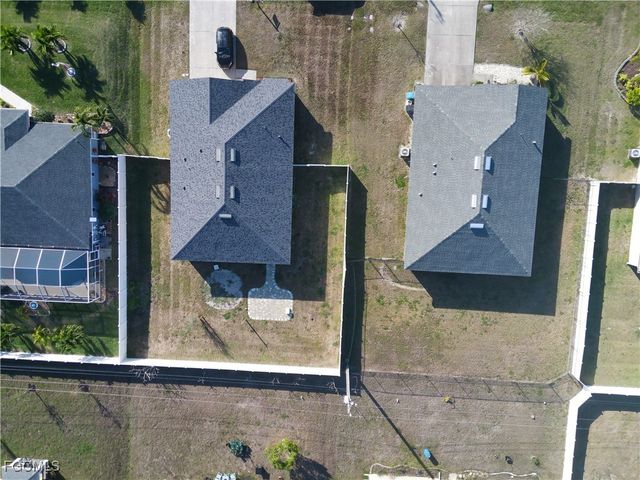2709 SW 4th PL, Cape Coral, FL 33914