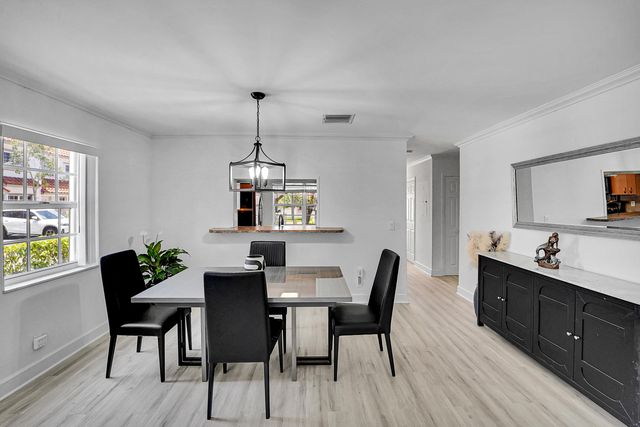 9499 NW 42nd Street, Sunrise, FL 33351
