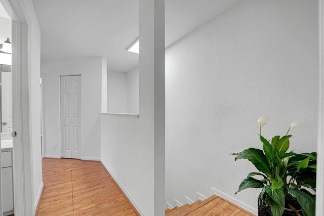 9499 NW 42nd Street, Sunrise, FL 33351