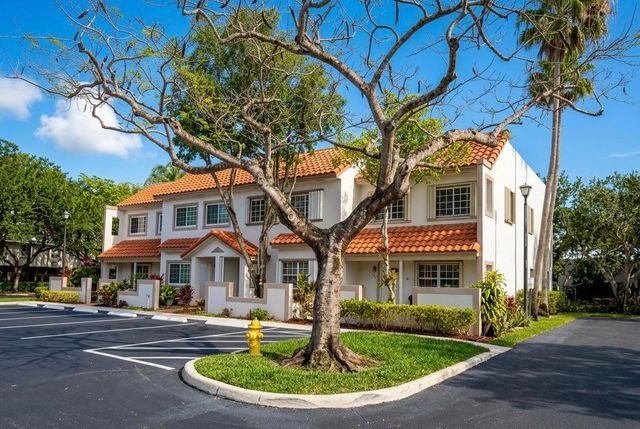 9499 NW 42nd Street, Sunrise, FL 33351