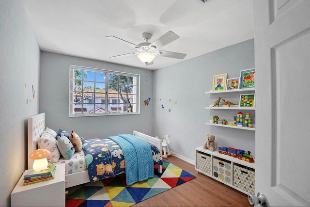 9499 NW 42nd Street, Sunrise, FL 33351