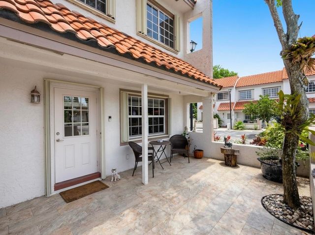 9499 NW 42nd Street, Sunrise, FL 33351