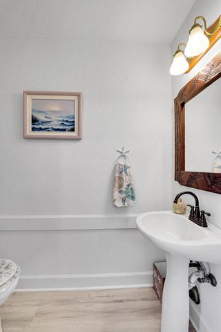 9499 NW 42nd Street, Sunrise, FL 33351