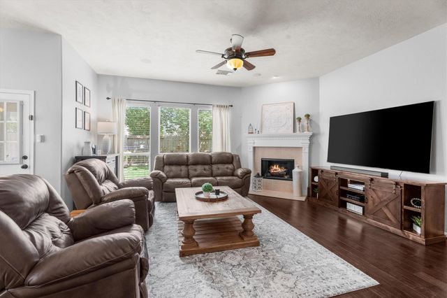 18502 Cascade Timbers Lane, Tomball, TX 77377