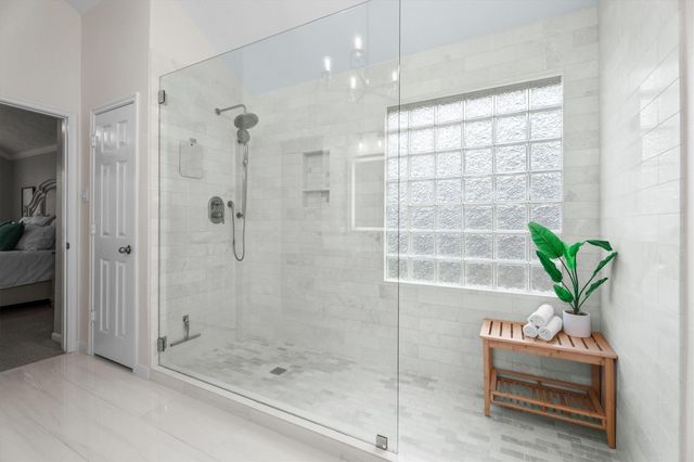 18502 Cascade Timbers Lane, Tomball, TX 77377