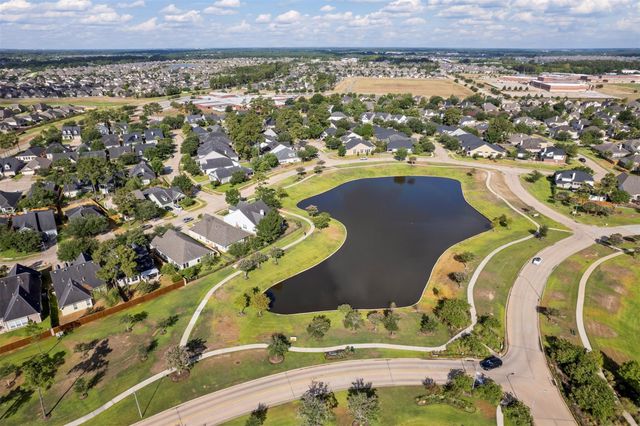 18502 Cascade Timbers Lane, Tomball, TX 77377