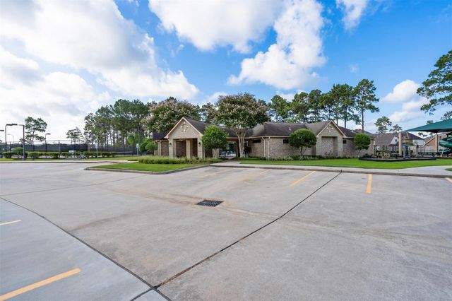 18502 Cascade Timbers Lane, Tomball, TX 77377