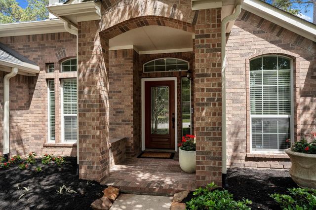 18502 Cascade Timbers Lane, Tomball, TX 77377