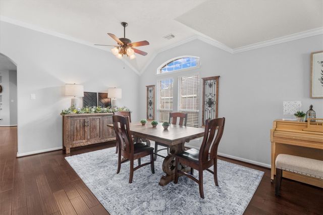 18502 Cascade Timbers Lane, Tomball, TX 77377