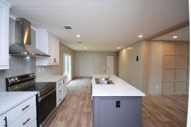 1069 Wild Rose Court, Manning, SC 29102