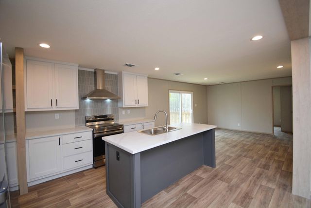 1069 Wild Rose Court, Manning, SC 29102