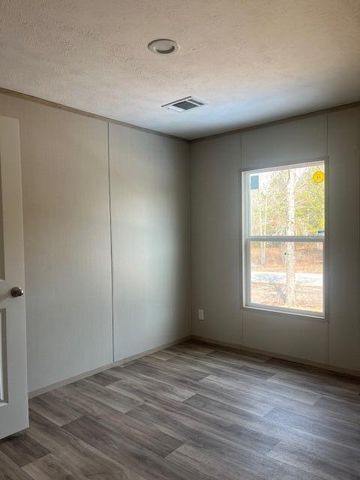 1069 Wild Rose Court, Manning, SC 29102