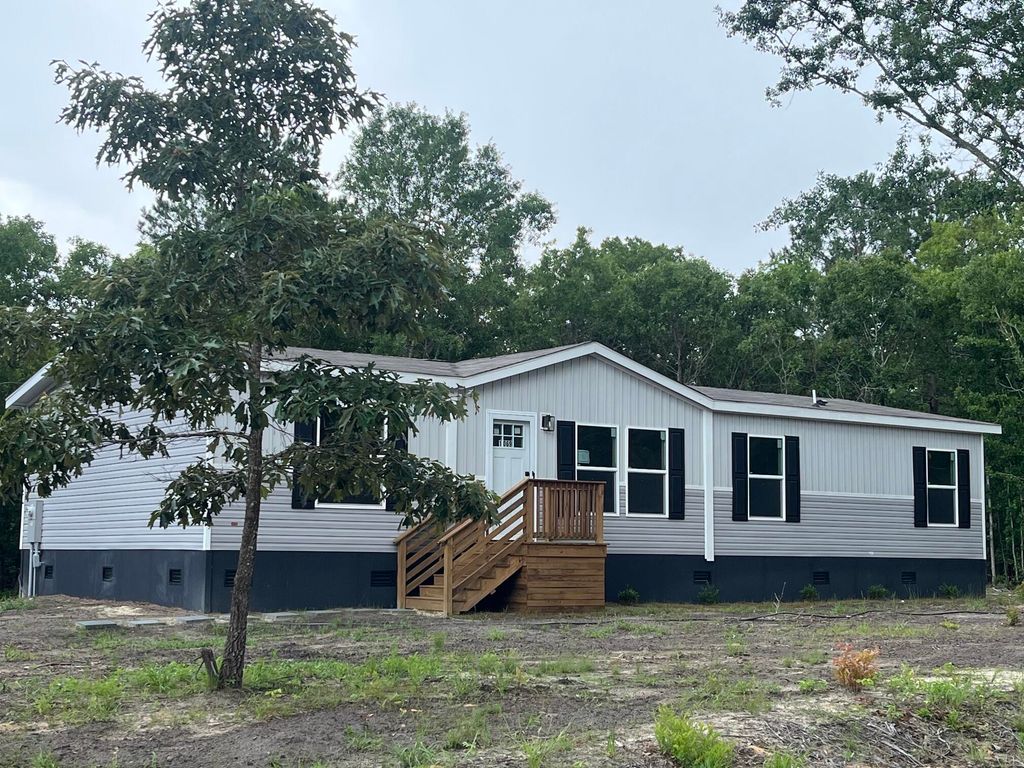 1069 Wild Rose Court, Manning, SC 29102