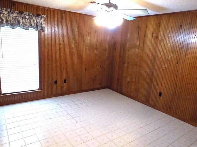 12 Lieblong Rd, Greenbrier, AR 72058