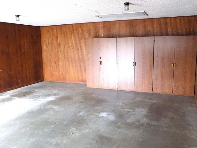 12 Lieblong Rd, Greenbrier, AR 72058