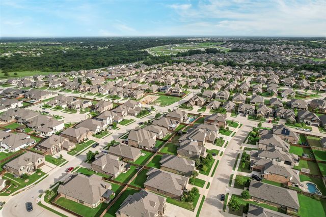 2610 Fawn Valley Avenue, Midlothian, TX 76065