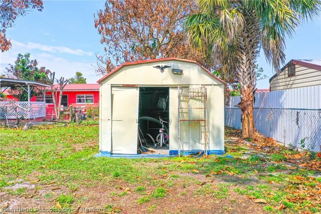 1318 Deer Park Court, Sebring, FL 33872