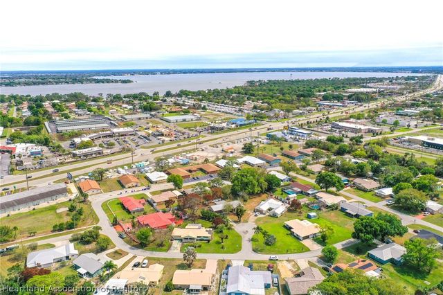 1318 Deer Park Court, Sebring, FL 33872