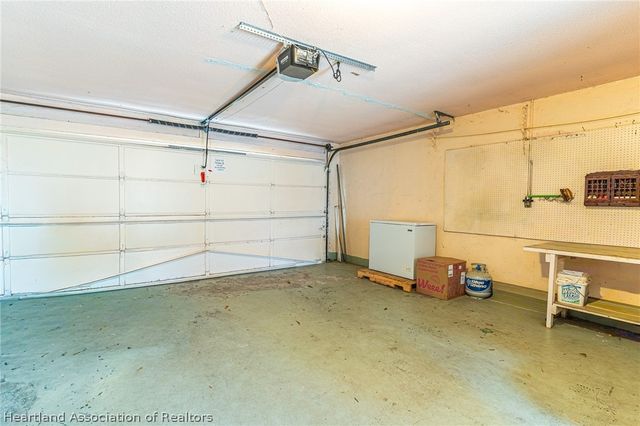 1318 Deer Park Court, Sebring, FL 33872