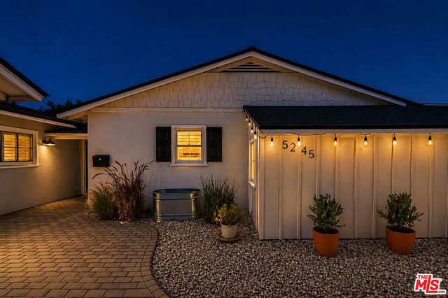 5245 Ventura Canyon Avenue, Van Nuys, CA 91401
