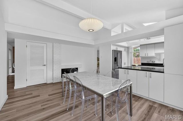 2 Sunswept Drive, St Louis, MO 63141