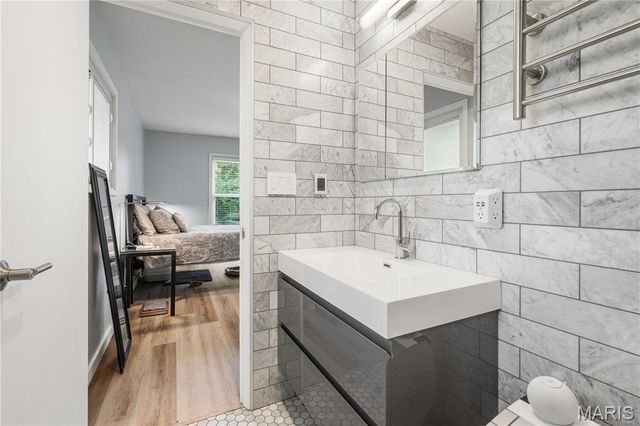 2 Sunswept Drive, St Louis, MO 63141