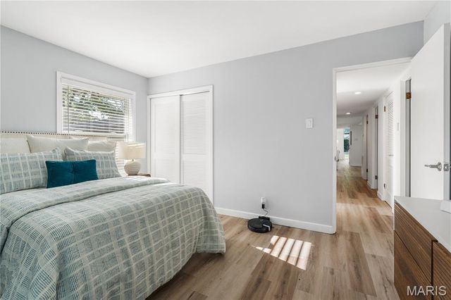 2 Sunswept Drive, St Louis, MO 63141