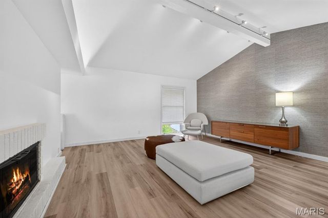 2 Sunswept Drive, St Louis, MO 63141