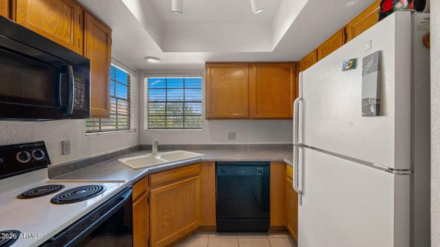 5950 N 78TH Street 242, Scottsdale, AZ 85250