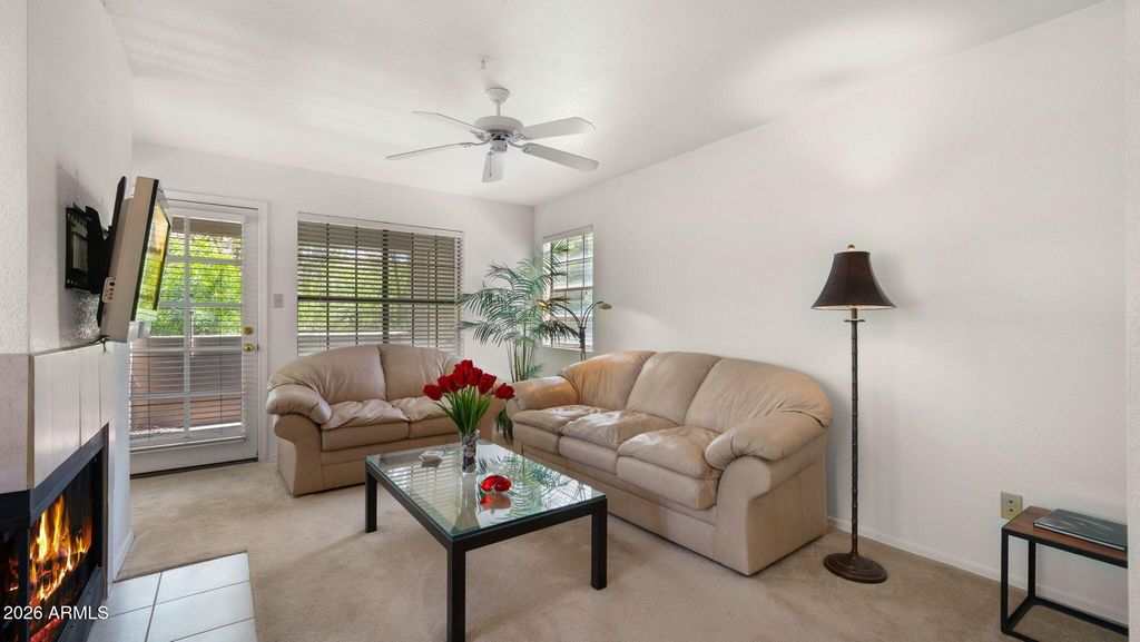 Image 4 of property listing at 5950 N 78TH Street 242, Scottsdale, AZ 85250