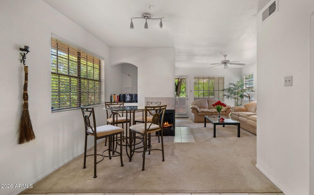 Image 5 of property listing at 5950 N 78TH Street 242, Scottsdale, AZ 85250