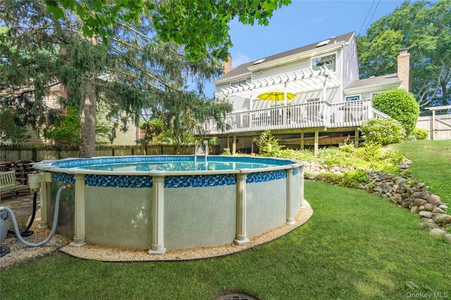 6 Cedar Avenue, Locust Valley, NY 11560