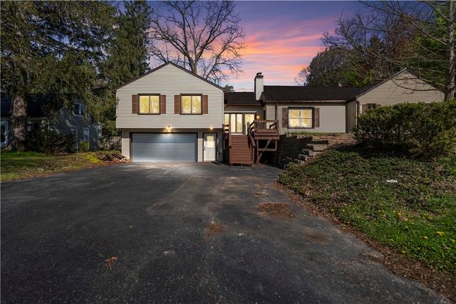 321 Eaglehead Road, Perinton, NY 14445