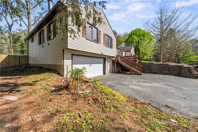 321 Eaglehead Road, Perinton, NY 14445
