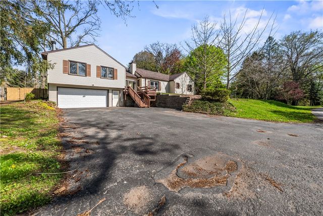 321 Eaglehead Road, Perinton, NY 14445