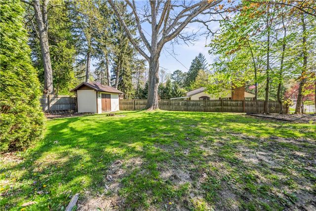321 Eaglehead Road, Perinton, NY 14445