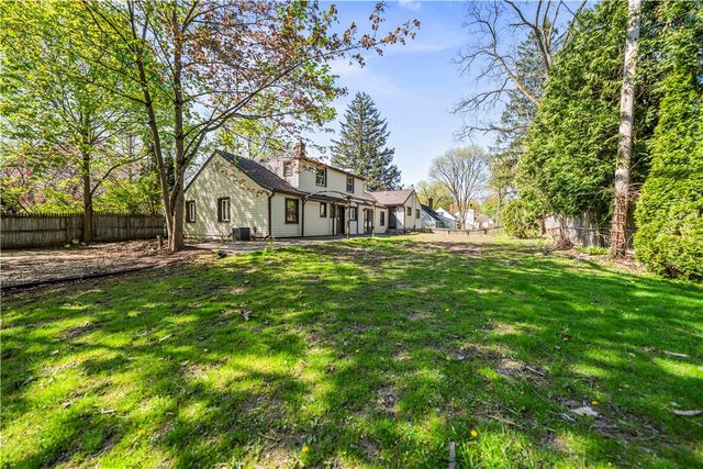 321 Eaglehead Road, Perinton, NY 14445
