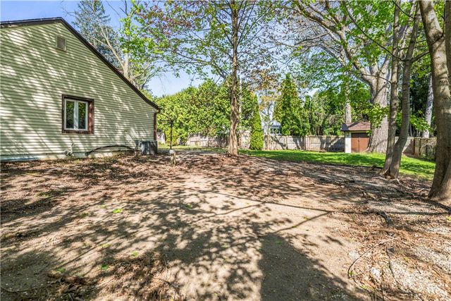 321 Eaglehead Road, Perinton, NY 14445