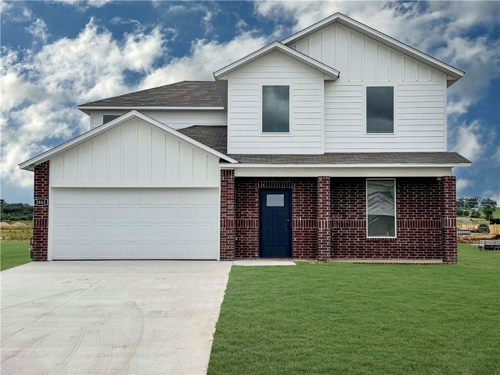 3902 Crescent Springs Avenue, Springdale, AR 72764