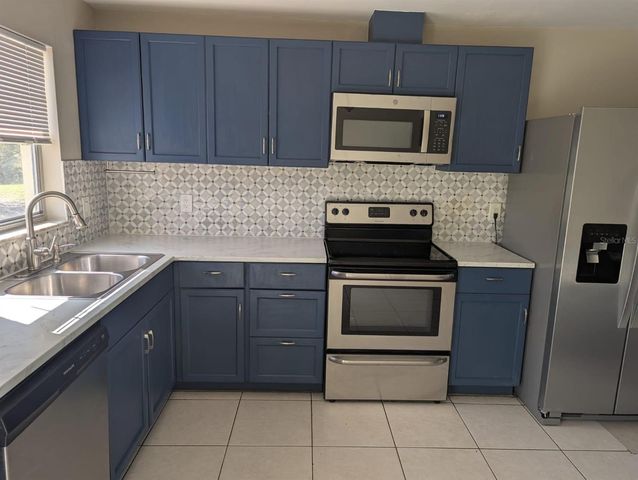332 GAIT CT, Kissimmee, FL 34743
