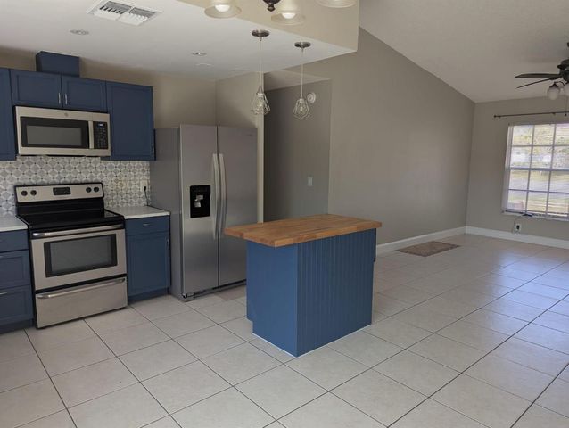 332 GAIT CT, Kissimmee, FL 34743