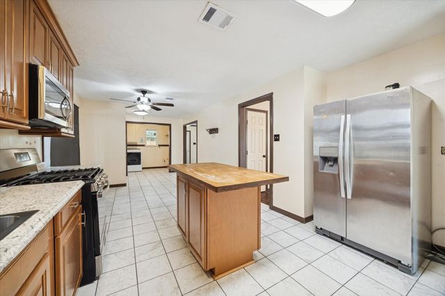 11534 Cypresswood Drive, Houston, TX 77070